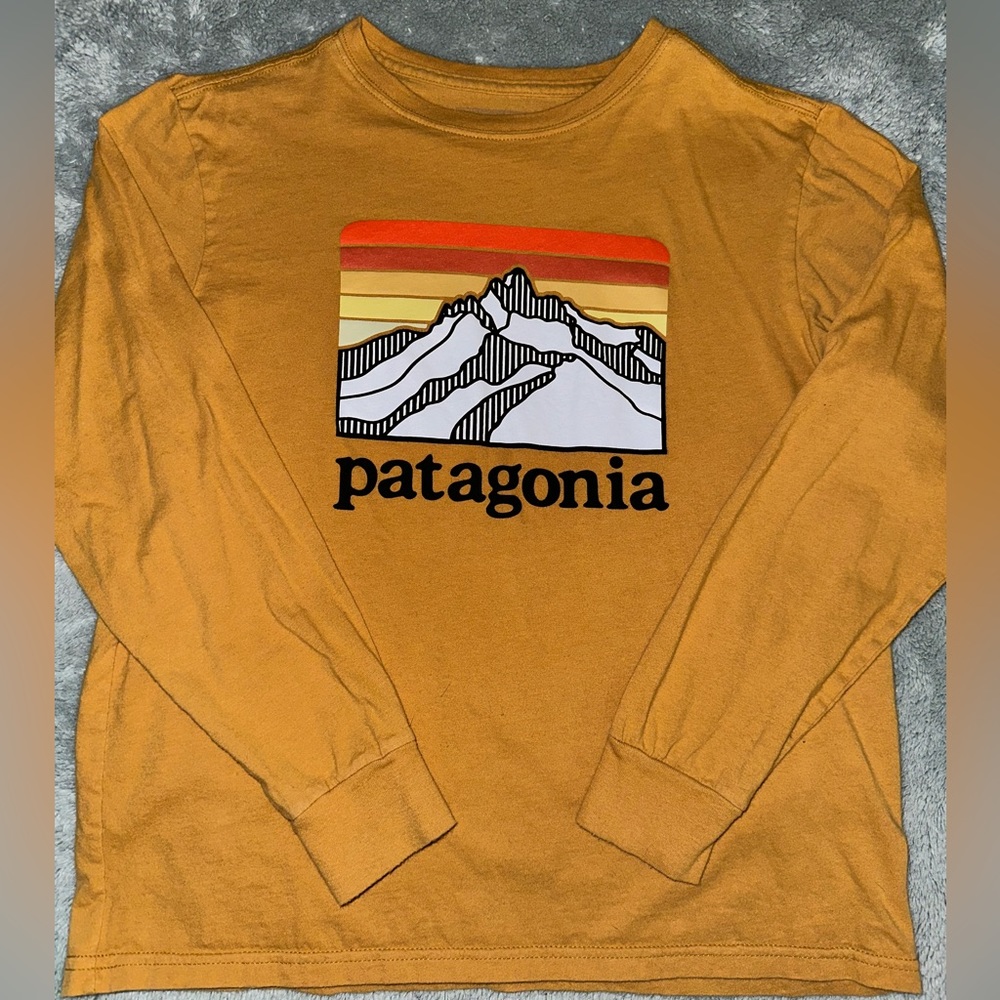 Patagonia long sleeve size M 8/10